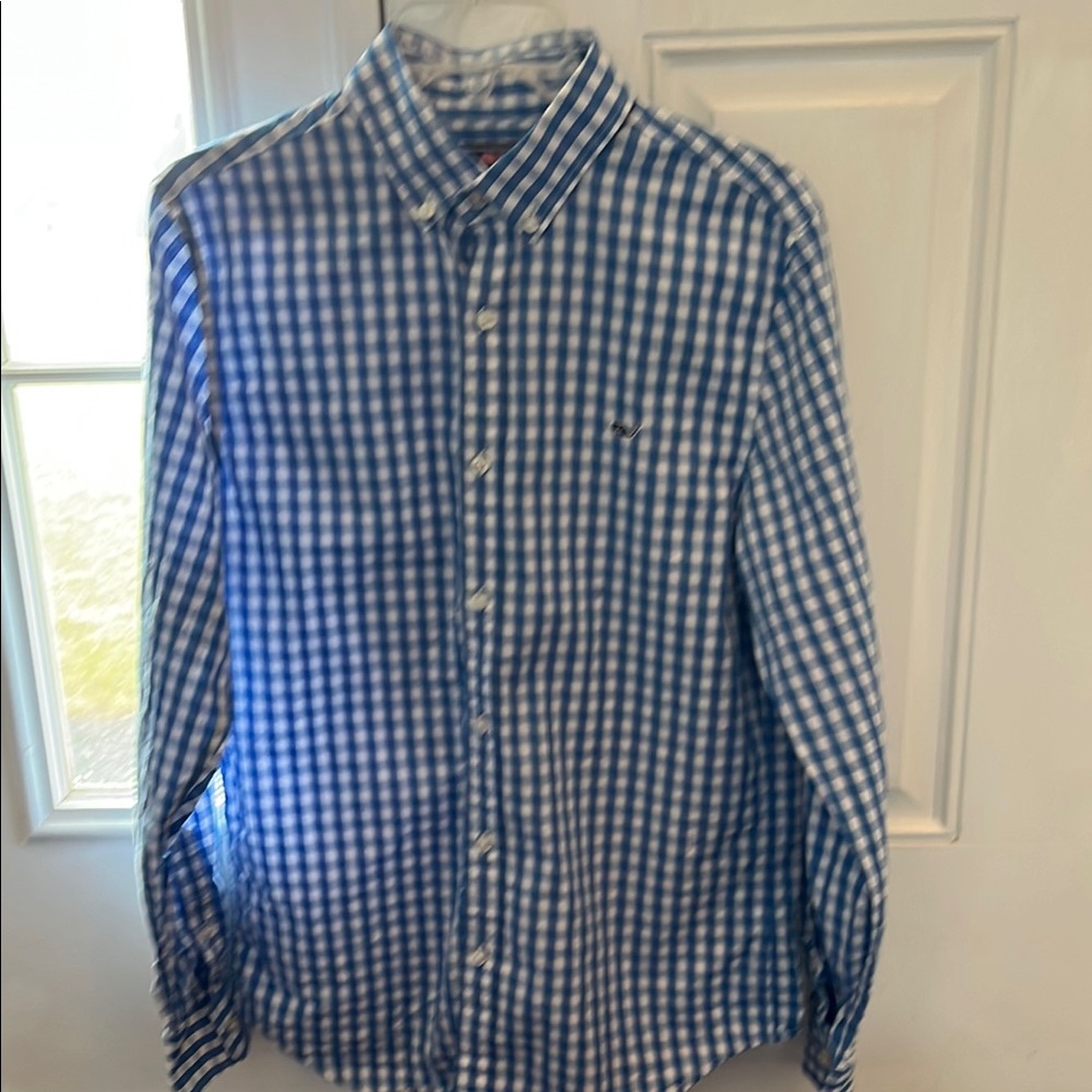 Vineyard Vines Blue and White Casual Button Down Shirt